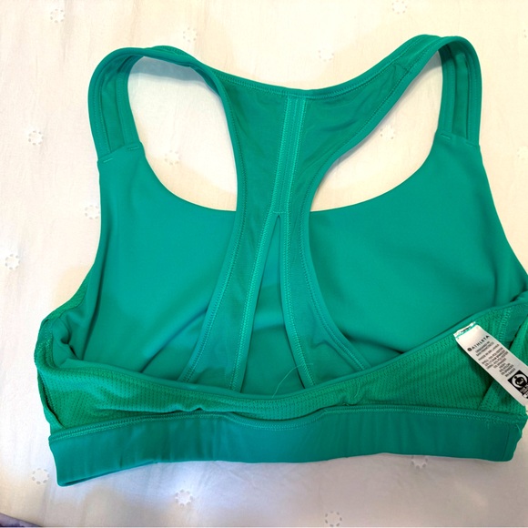 Athleta Sports Bra Racerback - Picture 4 of 4